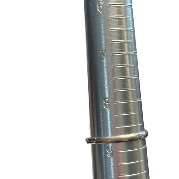 New Fashion Ring with Attached Hand Bracelet - Picture 3 of 3